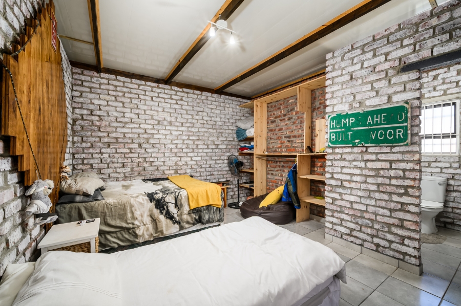 4 Bedroom Property for Sale in Cannonville Eastern Cape